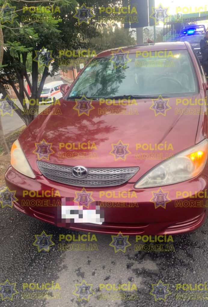 Policía Morelia recupera vehículo robado y detiene a presunto ladrón en la colonia Isaac Arriaga